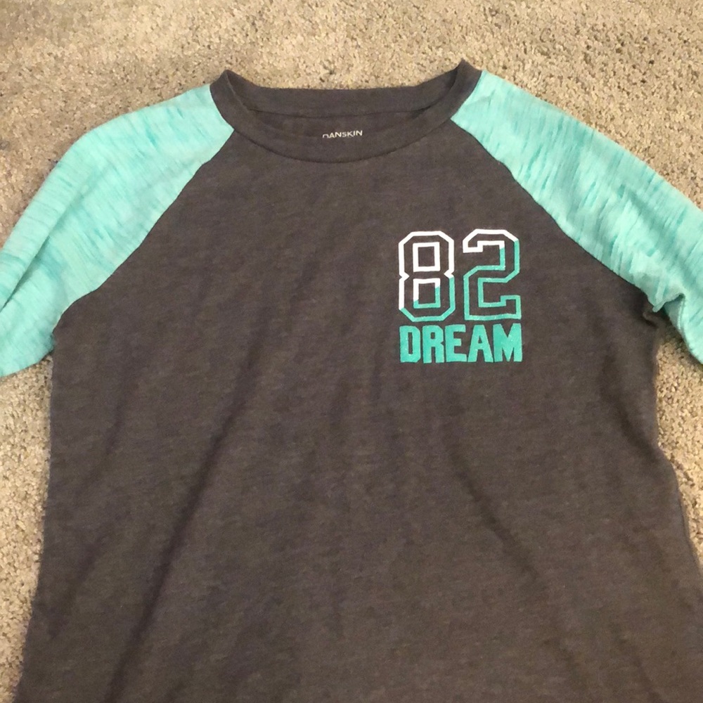 Girl’s longsleeve T’s